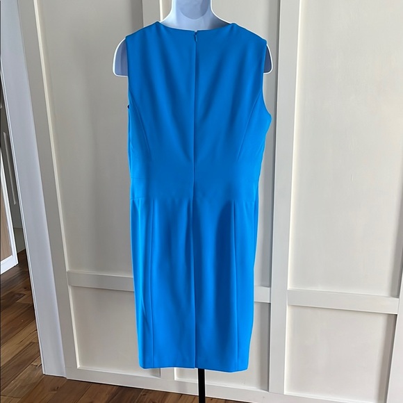Black Label by Evan- Picone Blue Fully Lined Sleeveless Dress - Picture 2 of 5